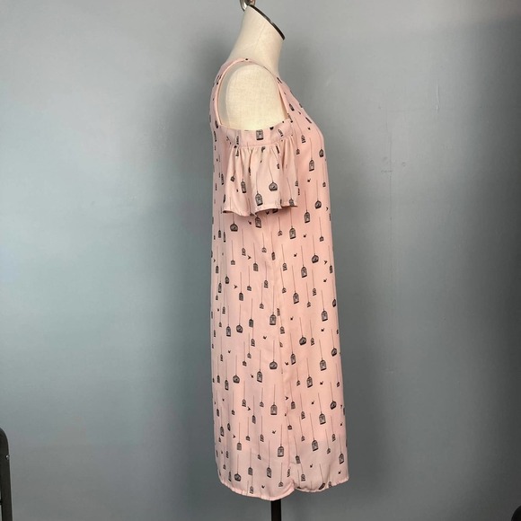 city Streets Bird Cage Pink Cold Shoulder Chiffon Overlay Shift Dress Size 6 - Picture 5 of 11